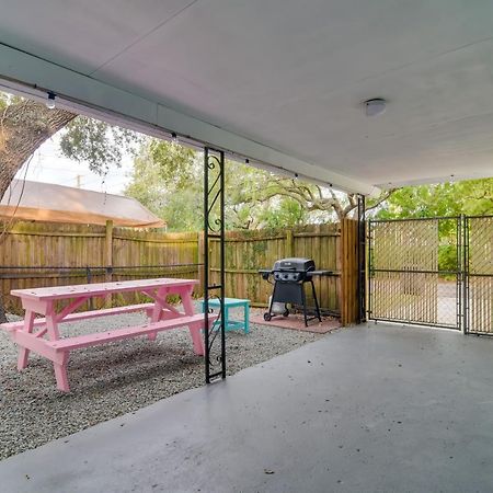 Pet-Friendly Gulfport Home Walkable Location! St. Petersburg Exteriör bild