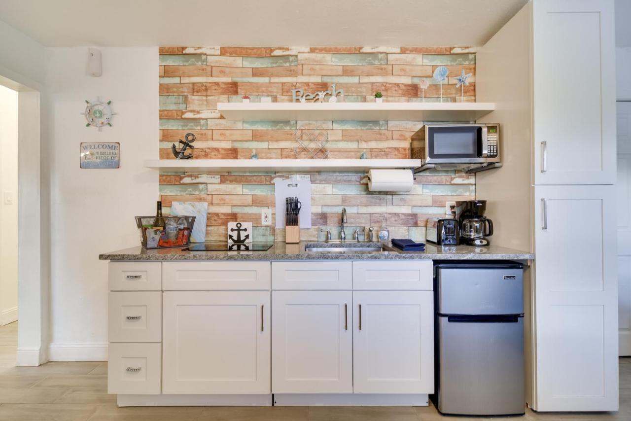 Pet-Friendly Gulfport Home Walkable Location! St. Petersburg Exteriör bild
